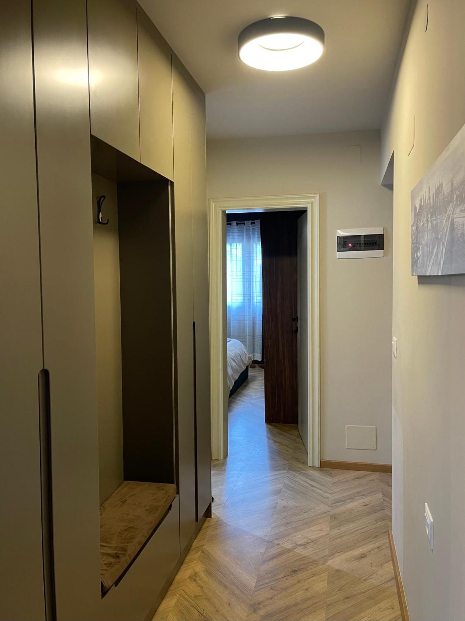 Dea'S Apartment: Hidden Gem Tirana Esterno foto